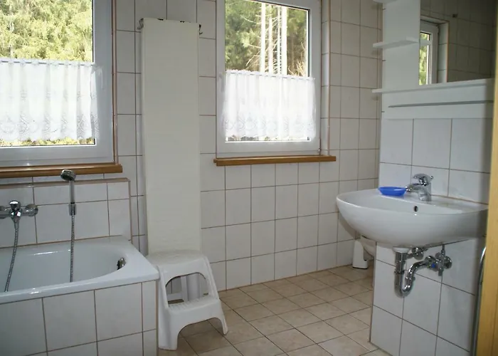 Bad Hundertpfund Typ C Tatil Evi Grossbreitenbach